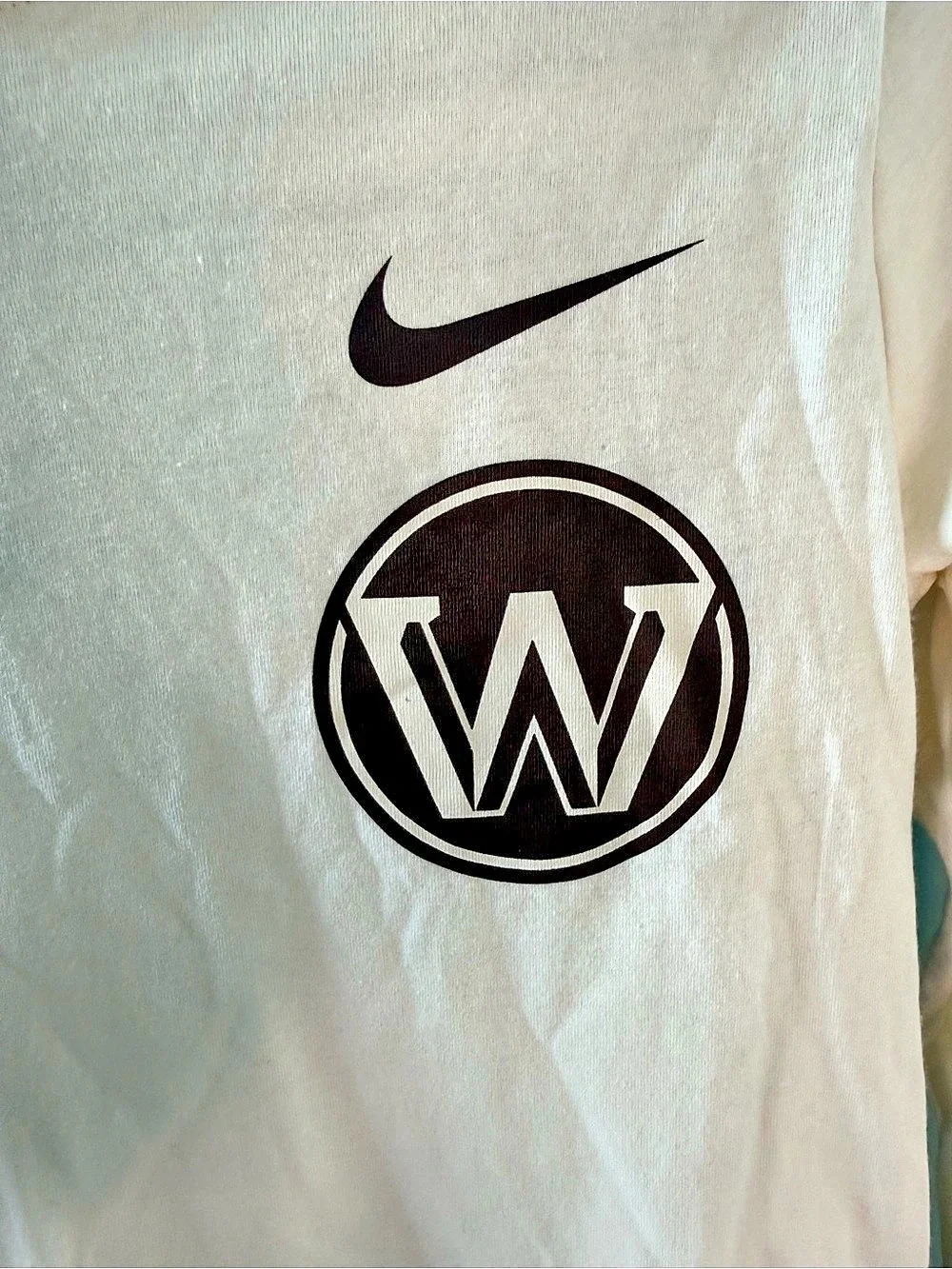 Nike The Nike Tee Boys Long Sleeve Tee White Boys S-8 NWT